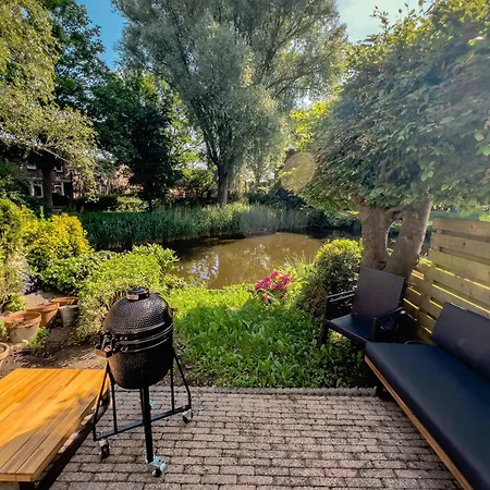 Alojamento de Acomodação e Pequeno-almoço Private Art House Next To The Dunes, And Forest 4*